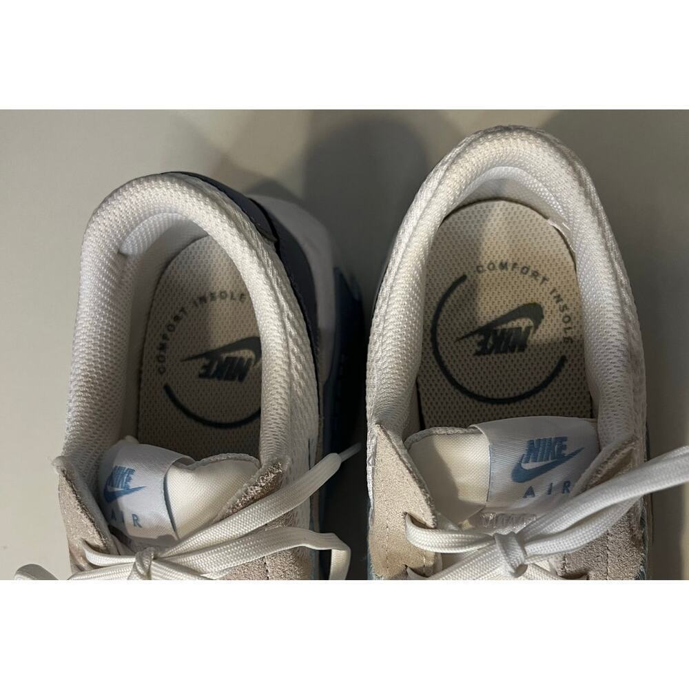 EUC Nike Air Max Excee Sneakers - Picture 11 of 12